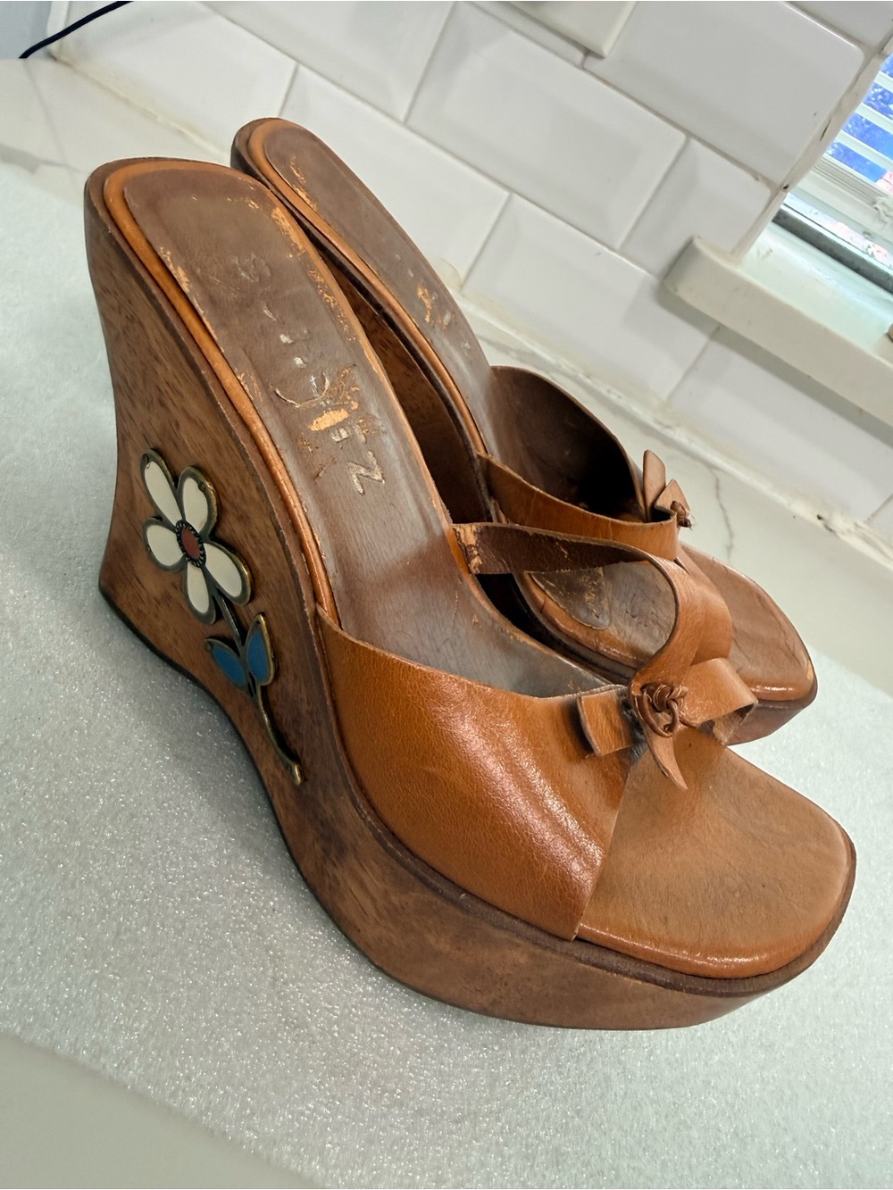 Y2K SCHUTZ Brown Leather Wedge Sandals with Floral Inlay